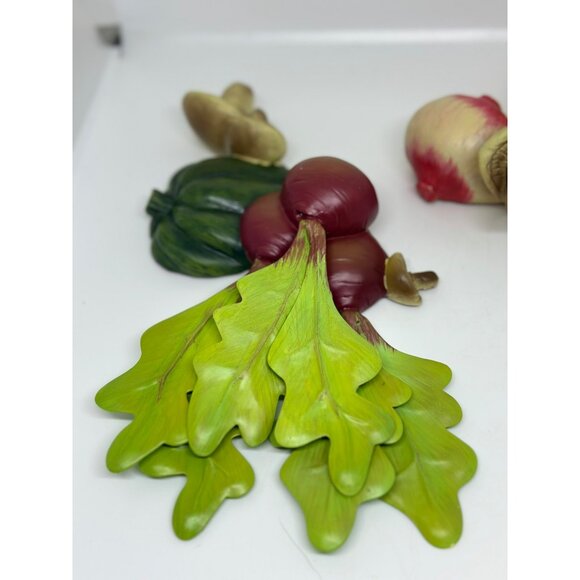 Vintage Mid-Century Vegetable Kitchen Wall Decor | Set of 3 Retro Resin Plaques - Picture 5 of 10